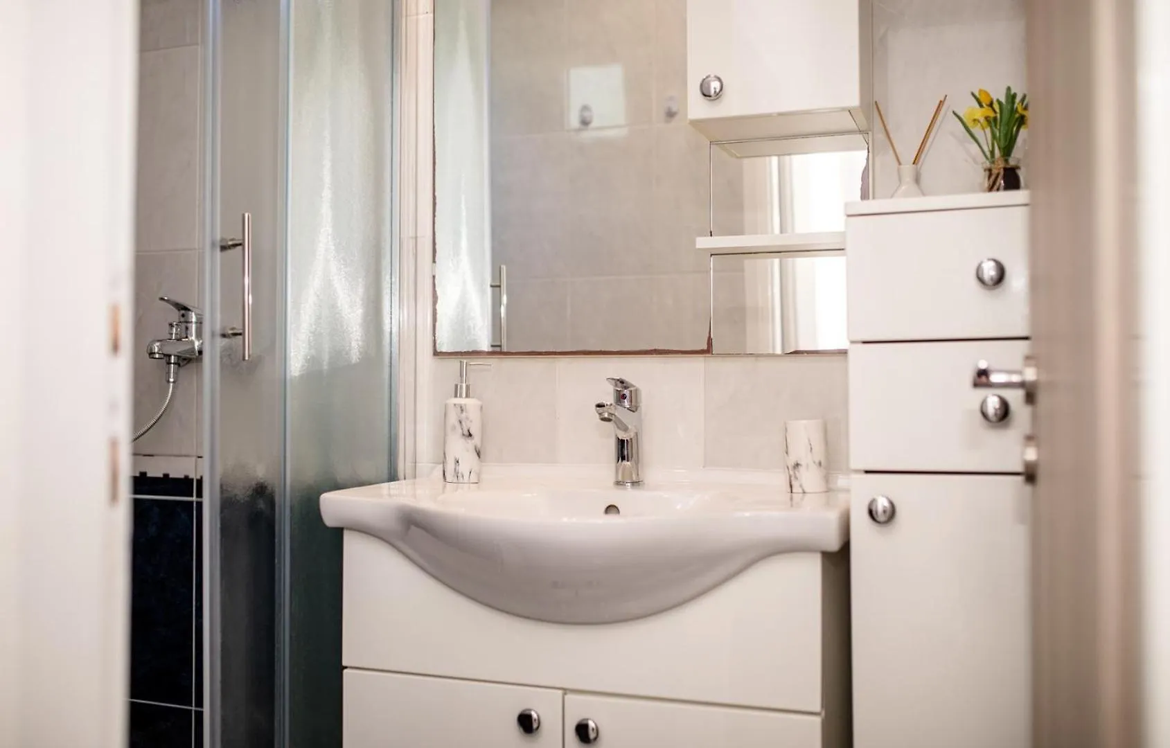 Romano Apartments Palit Guest house